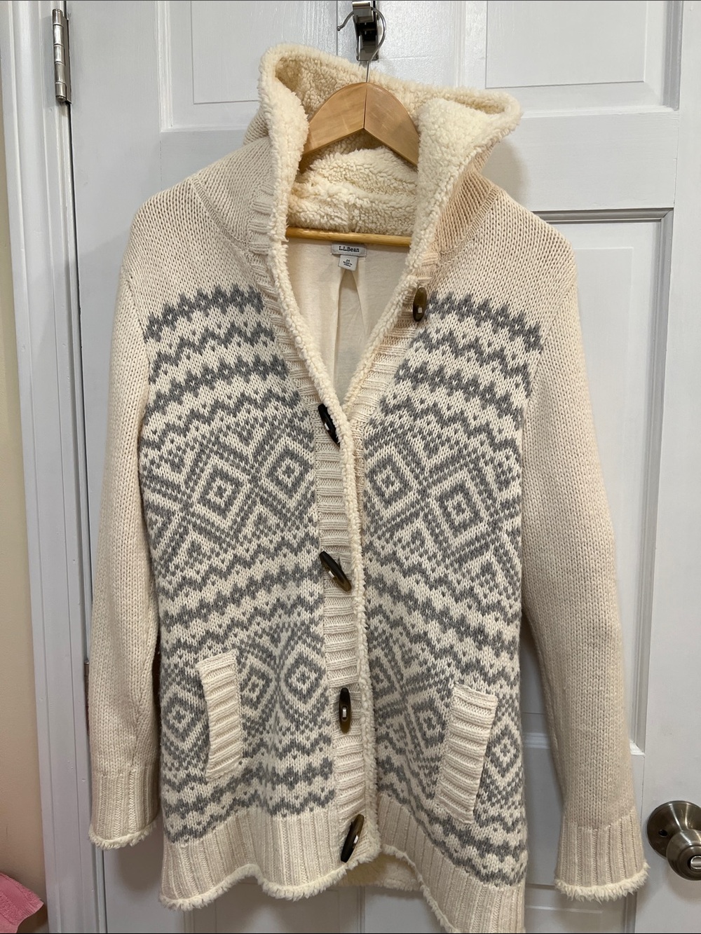 L.L. Bean Cream & Gray Hooded Fair Isle Cardigan Runs Small